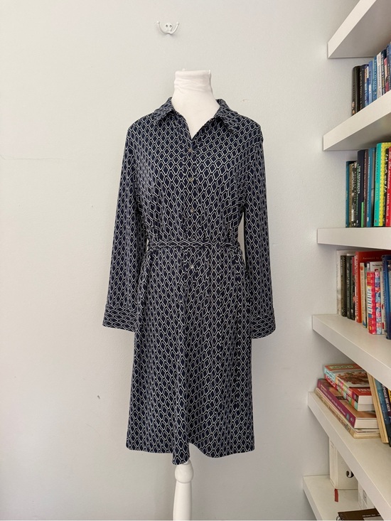 Talbots Dresses & Skirts - Talbots Navy and White Geometric Tie-Waist Long Sleeve Shirt Dress Large